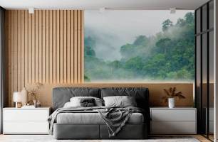 Wybierz Fototapeta Zielone drzewo we mgłe Tapeta w sypialni na ścianę